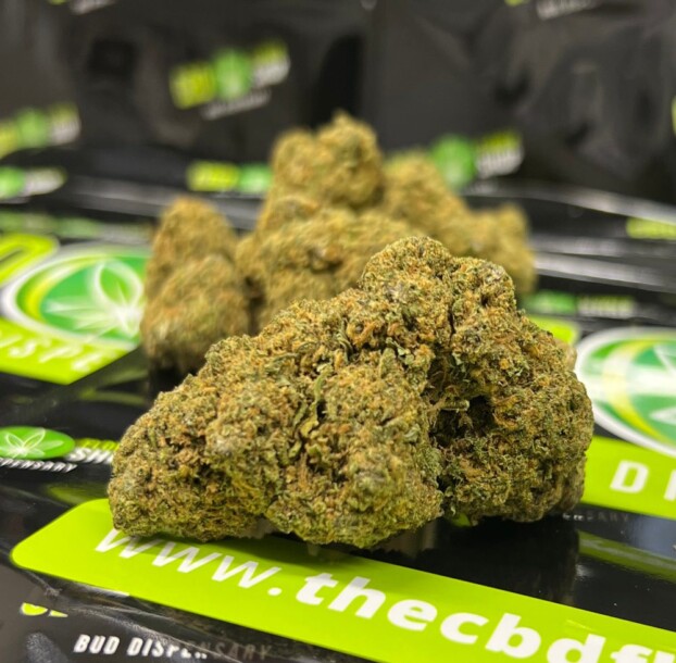 Exclusive Layer Cake CBD Tea Flower – Limited Edition - Image 2